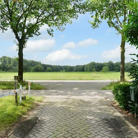 Bos En Beek Bed & Breakfast Ulvenhout Exterior photo